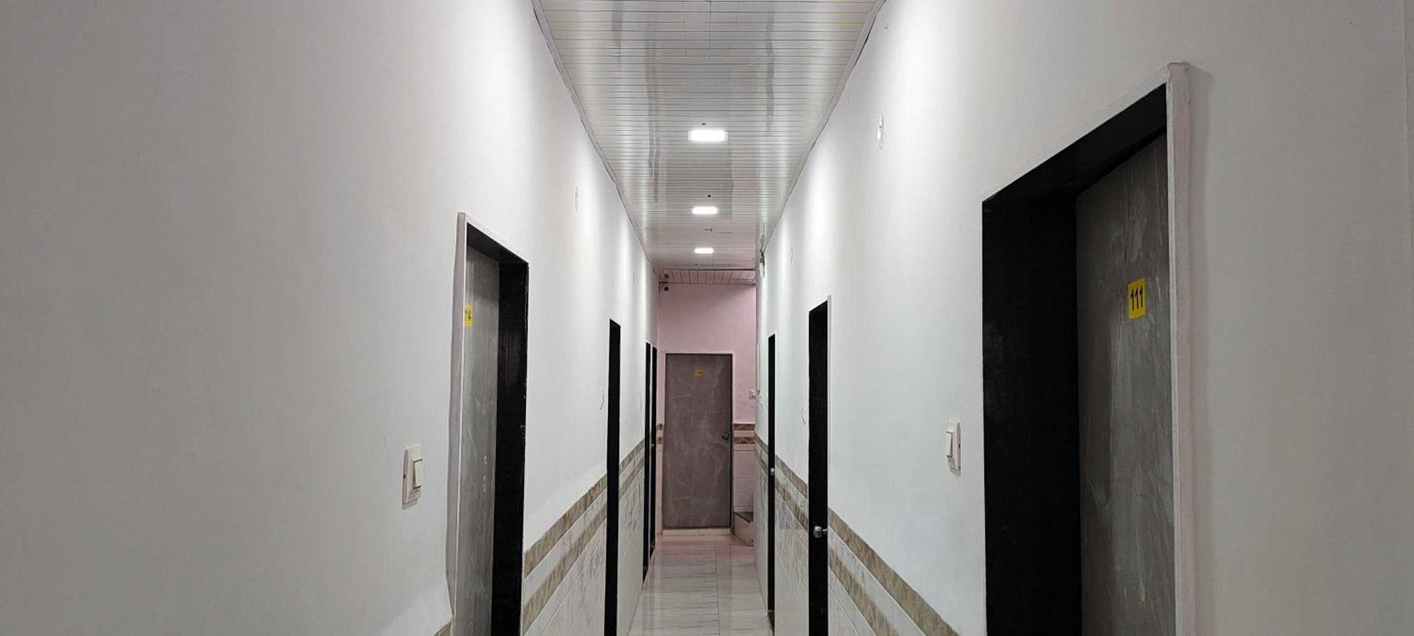 Hotel O Sargam Lodging And Boarding Ulhāsnagar Exterior foto